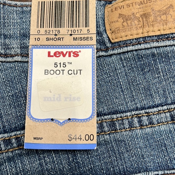 Levi's Bootcut Jeans - Picture 5 of 7